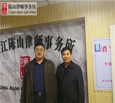 2018年3月16日 与当事人在走廊